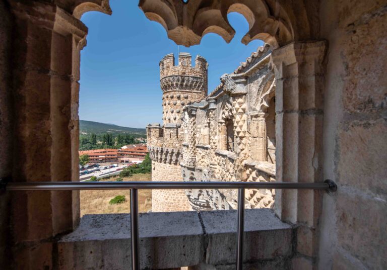 CASTILLO MANZANARES MADRID GALERIA GOTICA (1)